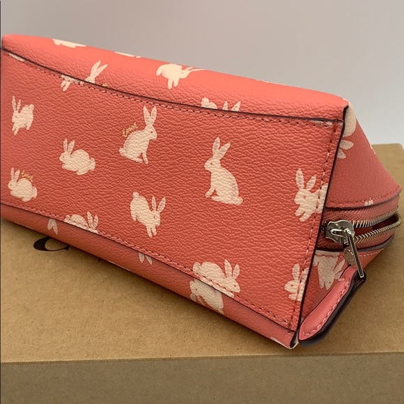 COACH COACH COSMETIC CASE WITH BUNNY SCRIPT PRINT - Picture 15 of 16